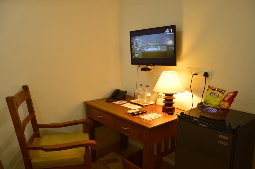 Hotel Cours Chabrol Puducherry Zimmer foto