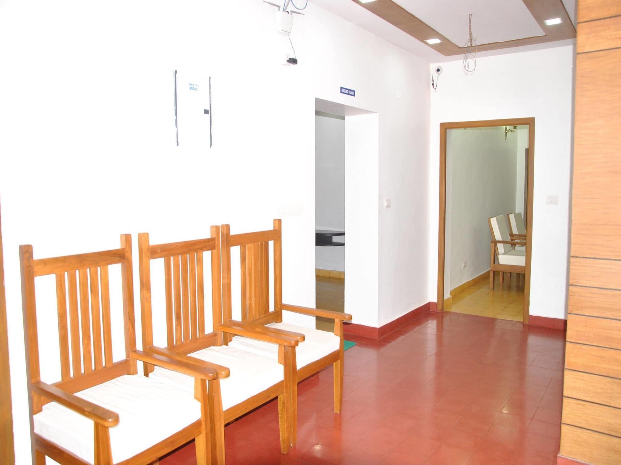 Hotel Cours Chabrol Puducherry Exterior foto